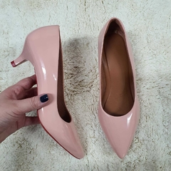 Scarpin verniz rosa na internet