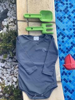 Body UV Cinza