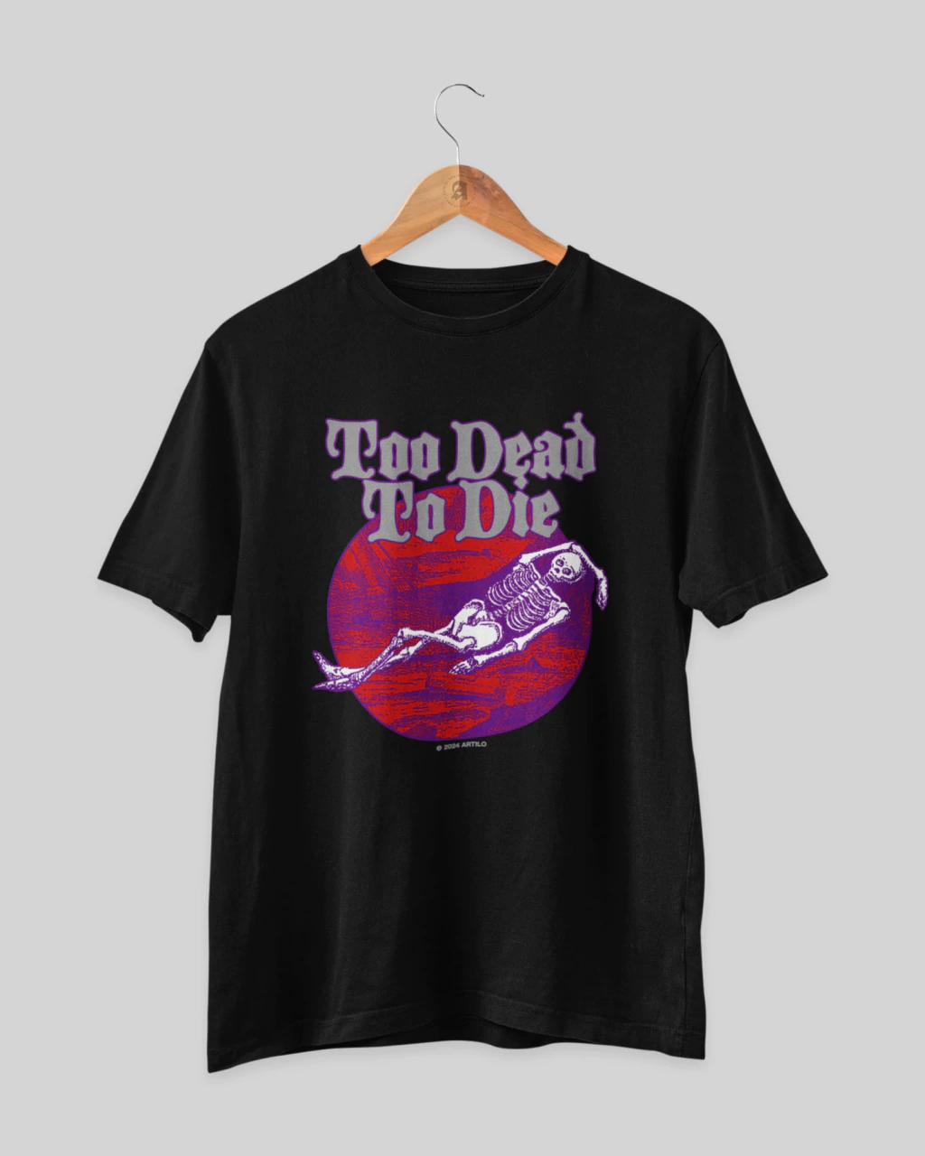 Camiseta "Too Dead To Die"
