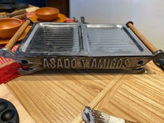 Brasero de Mesa doble bandeja "Asado y Amigos" - comprar online