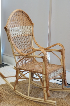 Sillon mecedor mimbre espiga