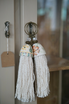 Borla campanita pintada