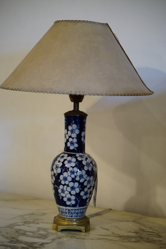 Lampara de mesa porcelana