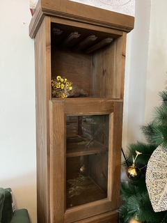 Vitrina con bodega lustre nogal