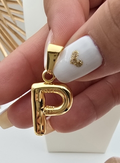 DIJE INICIAL "P" INFLADA/AD - comprar online