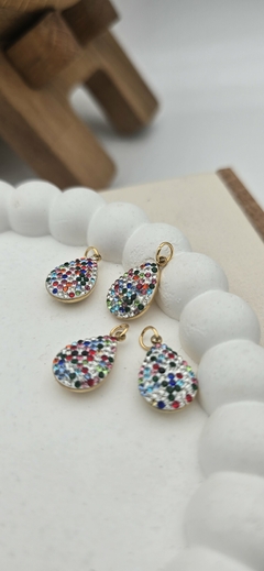 DIJE GOTA STRASS COLOR /AD - comprar online