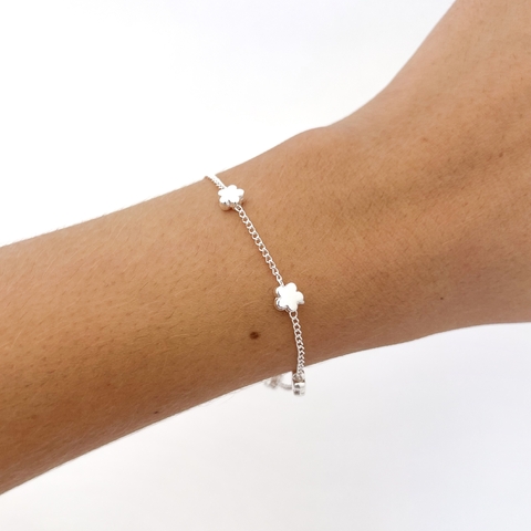 Pulseira florzinhas BANHO PRATA - comprar online