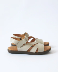 Sandália Isabel na internet