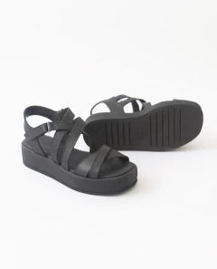 Sandália Loreta na internet