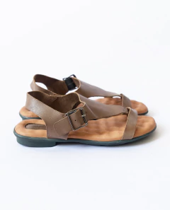 Sandália Neuma na internet