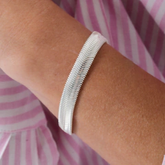 Pulseira Prata Lacraia 10mm na internet