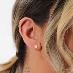 Brinco Prata Ponto de Luz Zircônia Redonda 4mm Rosa - comprar online