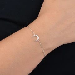 Pulseira Prata Meia Lua na internet