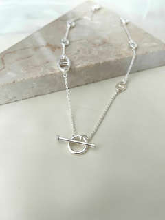 Cadena Hermes en internet