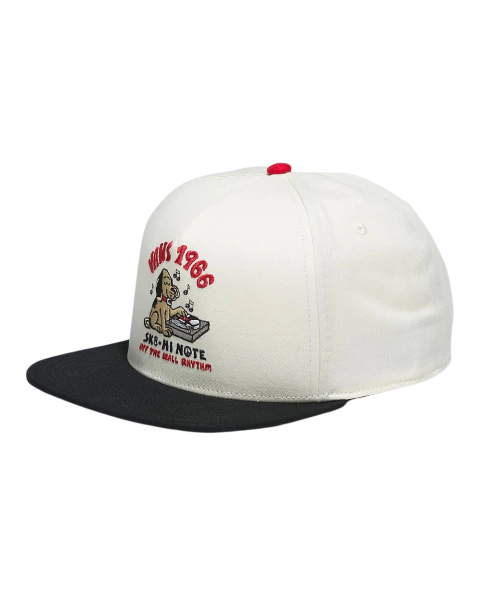 BONÉ VANS MUSIC ACADEMY`S ANTIQUE WHITE