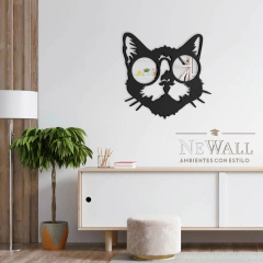 GATO CON LENTES DE ESPEJOS