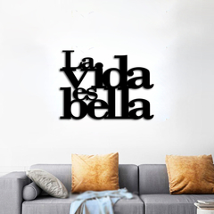 LA VIDA ES BELLA