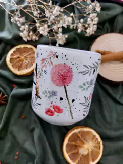 Caneca Cerâmica Corpo Coração Com Tampa Bambu - SEJA FORTE E CORAJOSA na internet