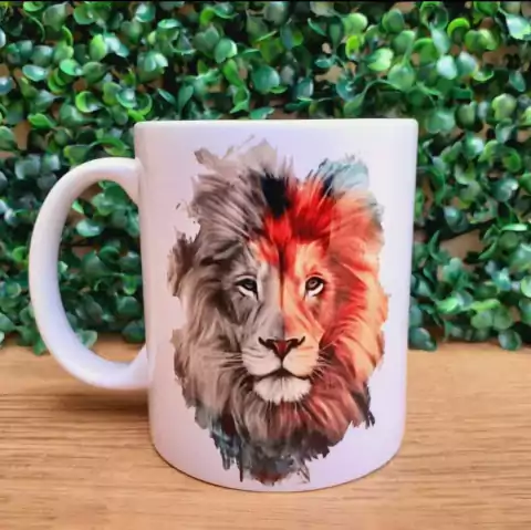 Caneca Cerâmica Branca 325ml _ Seja Forte e Corajosa - Leão