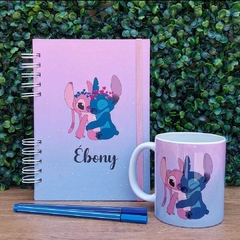 Caderno A5 + Caneca Ceramica Branca 325ml - Stitch
