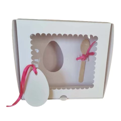 Imagen de CAJA PARA MEDIO HUEVO DE PASCUA CON CUCHARA DE BAMBOO