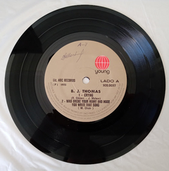 BJ Thomas - Crying na internet
