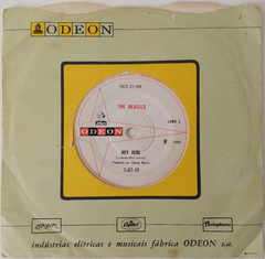 The Beatles - Hey Jude / Revolution
