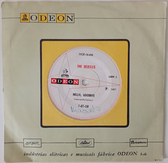 The Beatles - Hello, Goodbye / I Am The Walrus