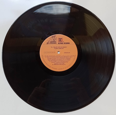 Frank Sinatra - Ol' Blues Eyes Is Back na internet
