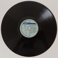 Coletânea – Tropicália Um Amor Impossível – A Bela Lindonéia de 18 Anos Morreu Instantaneamente - Discos The Vinil