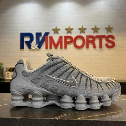 Tênis Nike Shox TL | AV3595 - comprar online