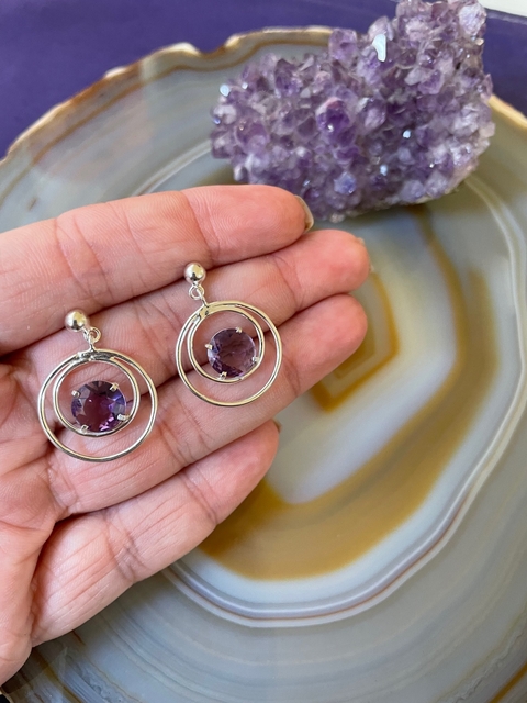 Brinco Círculo Ametista em Prata 925 - Transmutação