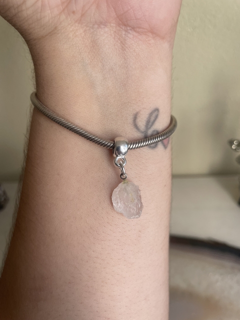 Berloque Quartzo Rosa Bruto - Amor e Harmonia