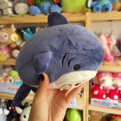 Peluche Kawaii Perrito con Disfraz de Tiburon en internet