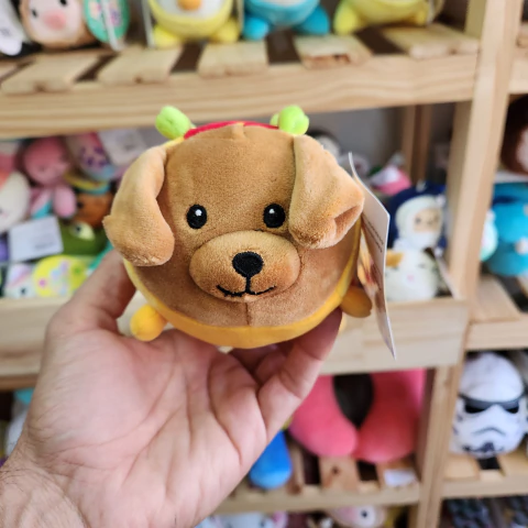 Peluche Kawaii de perro salchicha disfrazado de pancho - comprar online