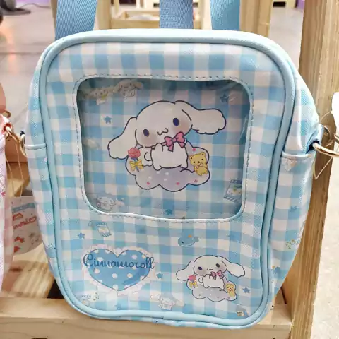 CARTERA MORRAL CINNAMOROLL CON VISOR (ECOCUERO)