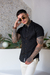 Camisaria OXN MC Gola Padre Tricoline Preta Modelagem Slim na internet