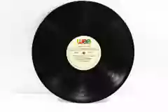 Lp Vinil - Ultraje A Rigor - Nos Vamos Invadir Sua Praia - Lemi records