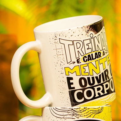 Caneca Motivacional Academia: "Calar a Mente e Ouvir o Corpo" - comprar online