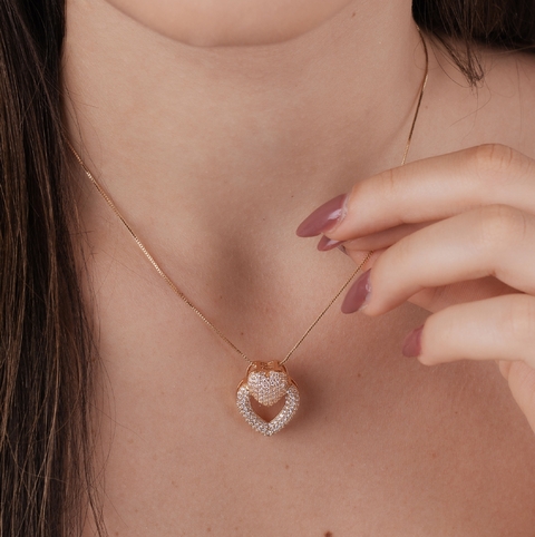 Colar luxo✨ pingente coração cravejado