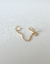 Earcuff cravejado Ostra - comprar online