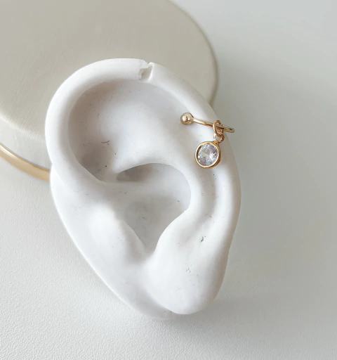 Piercing fake com ponto de luz - comprar online