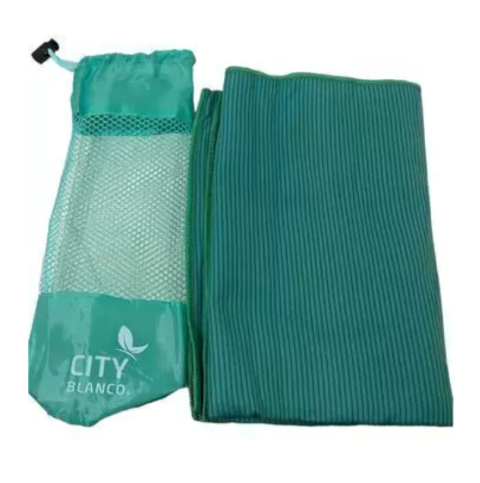 TOALLON SECADO RAPIDO - CITY BLANCO 70 X 150 (COLOR ESMERALDA)