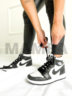 Nike Jordan Botita Negras