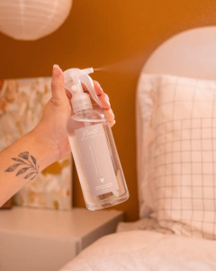 Aromatizador de Ambientes | Frutas Vermelhas - 250ml - Plantô AMÔ | Sprays e Velas Aromáticas