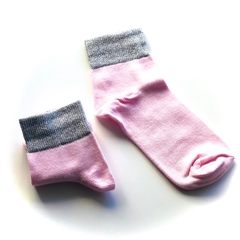 PUÑO BRILLO PLATEADO BASE ROSA - comprar online