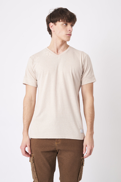 Remera escote en v dromo 1001