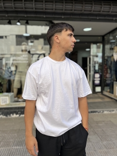 REMERA OVER BLUNDER 1260 - comprar online