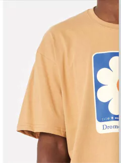 Remera Flor Over DH 41D1015 - comprar online