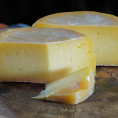 Queijo Colonial de Vaca - 450g na internet